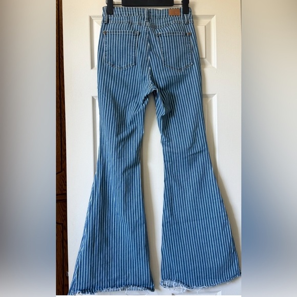 Judy Blue Flare Leg Jeans High Waist Women Size 27 Bell Bottom Rodeo Cowgirl - Picture 3 of 16